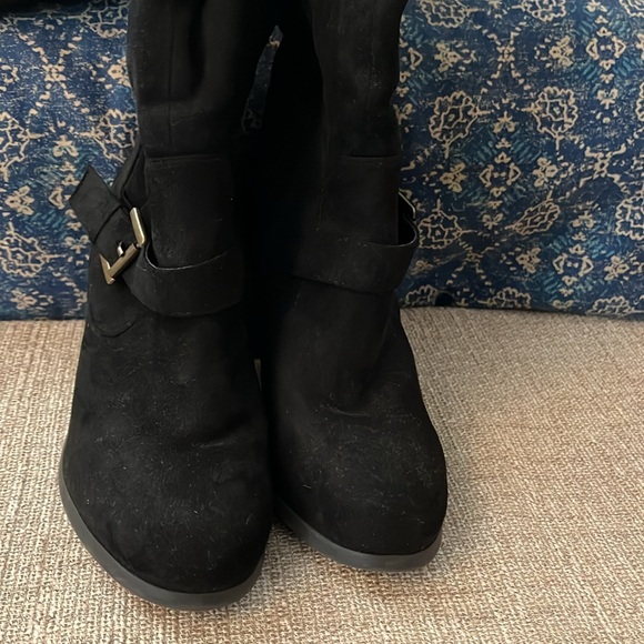💛 woman’s black suede boots size 8 - Picture 4 of 7